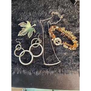 Vintage Jewelry Lot Wearable Fall Fashion